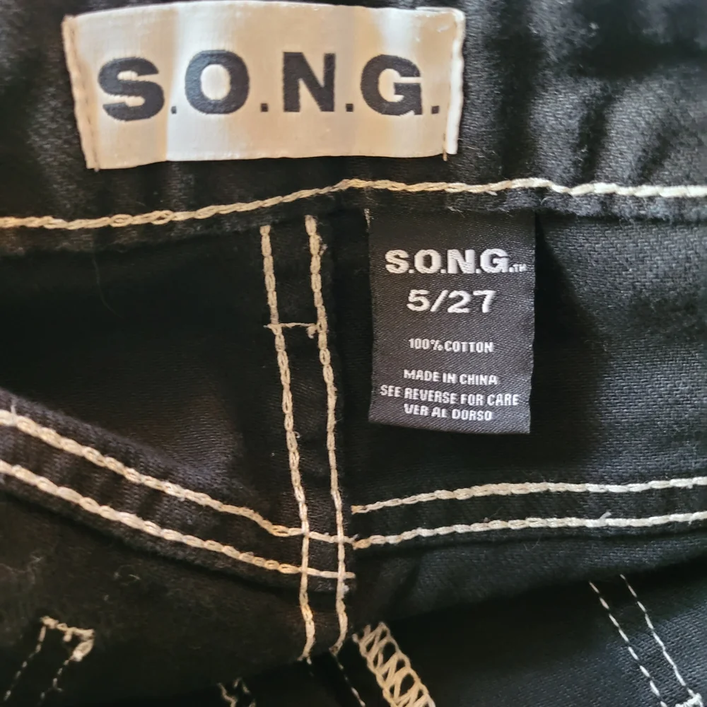 S.O.N.G. Women's Black Cargo Jeans
